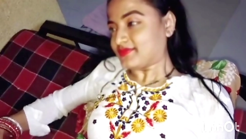 Indian woman enjoys outdoor sex and enjoys fucking