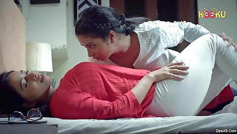 Brunette lesbian fuck with a hot blonde and her gf