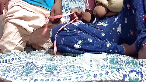 Indian with big tits has sex with boyfriend in the park