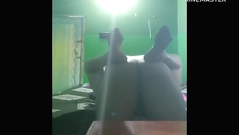 Webcam brunette in big boobs and shaved pussy 2014