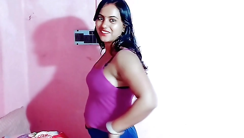 Teen amateur video with a sexy brunette girl in school library