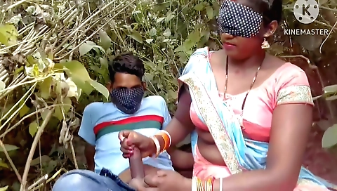 Amateur brunette in a hot outdoor scene with a dick