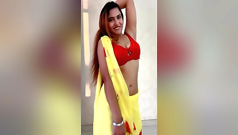 Stepmom fucks with stephusband stepson in homemade solo sex video