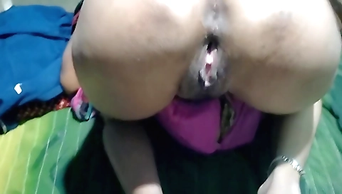 Amateur brunette slut gets her pussy filled with cum