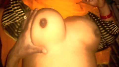 Indian mature shows off her juicy big ass and big cock