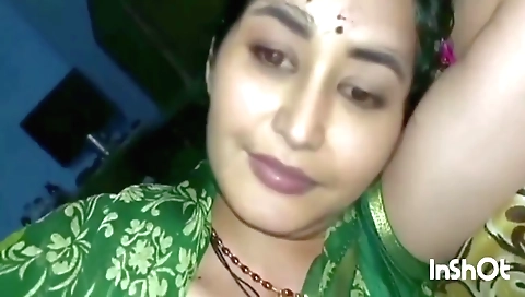 Indian brunette gets her hole pounded by her husband