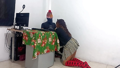 Sexy indian slut gets a blowjob from her handsome guy