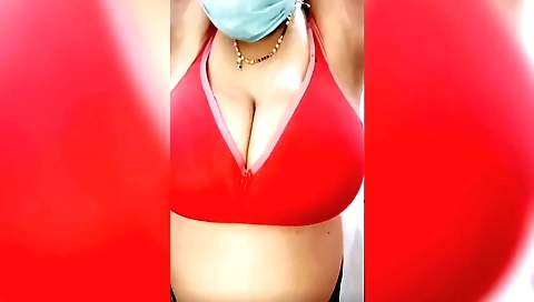 Indian brunette shows off her boobs in her bathroom