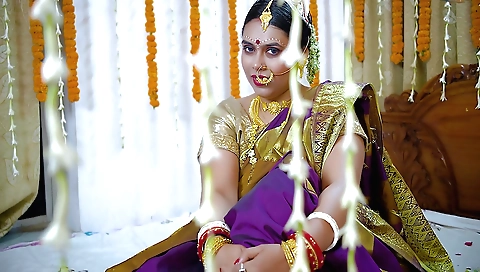 Big-assed brunette gets creampied after pussyfucking