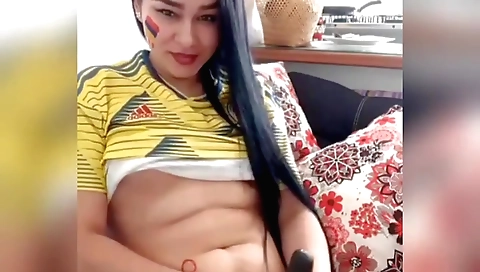 Sexy amateur amateur video with a sexy brunette girl