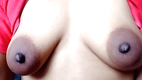 Indian amateur solo clip with sexy body in a sexy pose