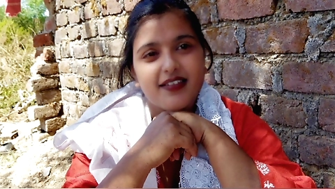 Indian hairy babe with a big booty gets fucked outdoors