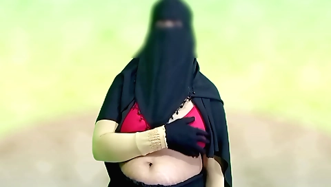 Indian with large boobs showing off all her curves