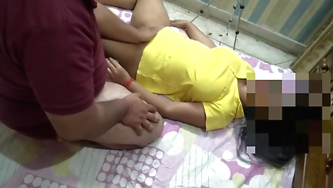 Chubby desi big ass brunette in horny indian sex clip 02