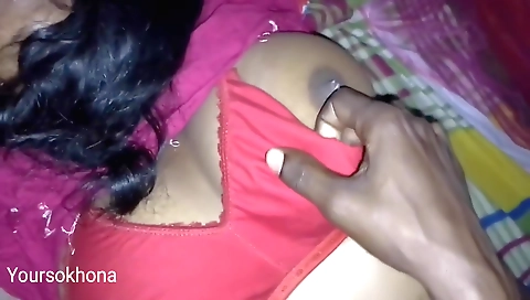 Bhabhi Soi Hui Thi Book Ka Milk Nikala Bahut Maja Aaya