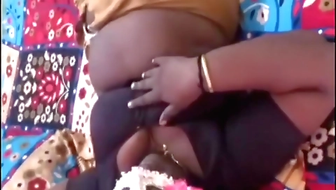 Indian wife has sex in amateur hd with her husband