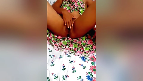 Amature brunette milf fucks tight pussy with big dick