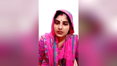 Bhabhi with natural boobs seduced a neighbor home for fun