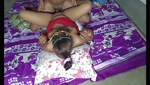 Amateur woman gets her pussy fucked by stepbrother's office