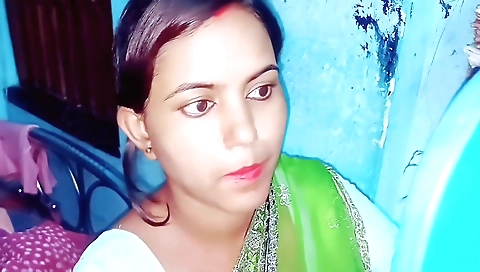 Indian bhabhi fucked in the bathroom in the shower