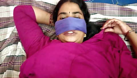 Indian babe chudiher lenggs takes a big big dong and fucks