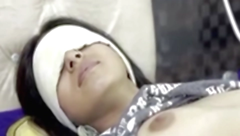 Indian girl shows off her body 48 hour before the camera