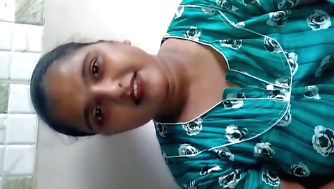 Indian teen has big booty and an ass in amateur porn