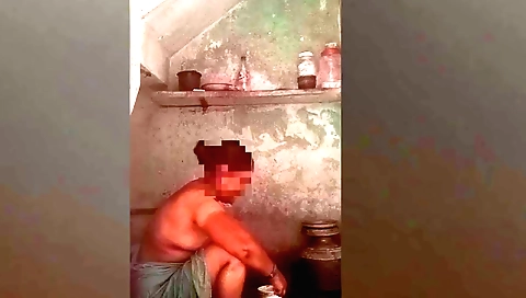 Indian naked girl naked in dressing room in homemade vid