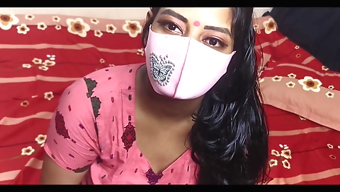 Brunette milf solo with a gorgeous body in a dressing room