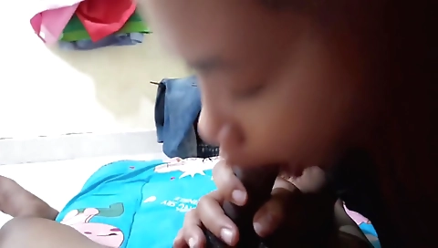 Indian girl with round ass sucking and sucking dick in pov