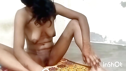 Indian porn video of a girl with a fat ass in a pantyhose