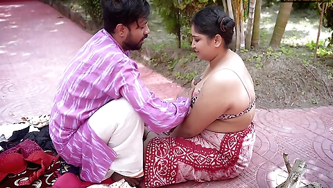 Indian big-bagged girl with large boobs and booty in pantynya sold