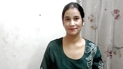 Indian solo female with a sexy face and beautiful body