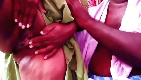 Indian babe 18-year-old has dirty talk with neighbor