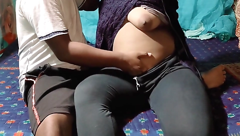 Indian brunette and her husband get pounded on the bed