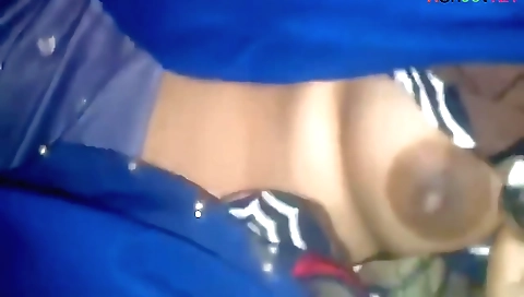 Indian babe rides her own bike in the bus in solo video