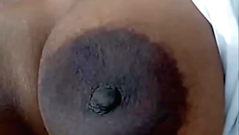 Indian with big tits has a sexy lingerie in amateur video