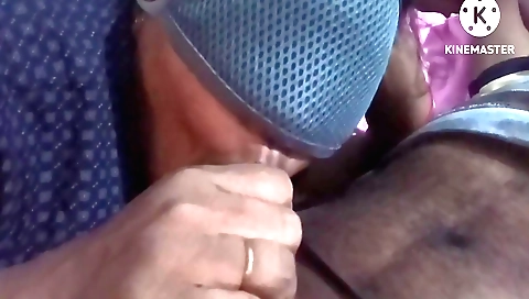 Indian girl in the kitchen makes out in the kitchen