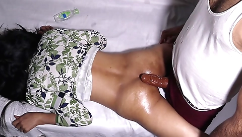 Indian brunette made her bhabhi warm with a nice orgasm