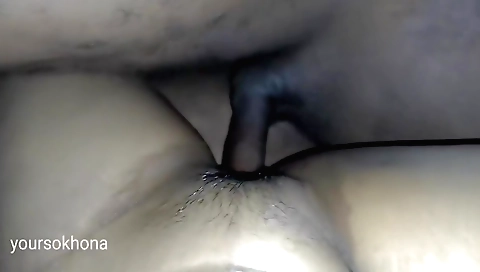 Indian chick with large tits practicing her dancing