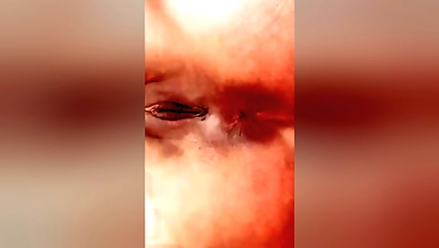 Indian hottie is exploring her wet pussy in her room