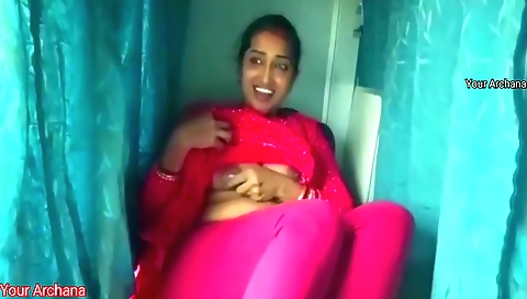Indian dude fucks my amateur brunette pussy by hand job