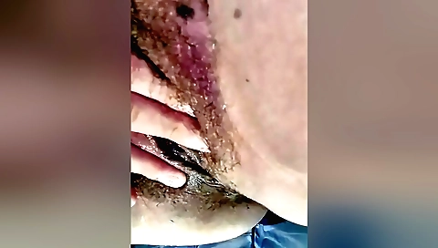 Indian amateur woman masturbating in a hairy pussy