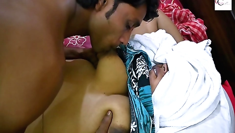 Indian amateur with a sexy face licks and moans at her lover