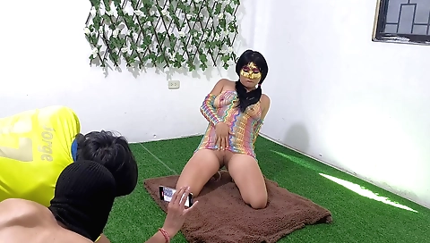 Indian amateur with a beautiful face is filmed doing threesome