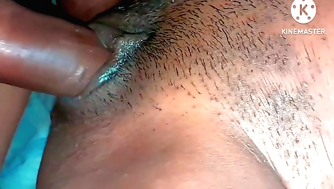 Indian girl suck off hubby's hard cock in homemade vid